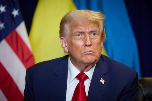 Trump’tan Smithsonian’a George Washington için sergi ve heykel çağrısı