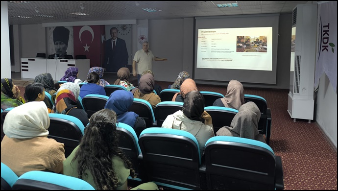 Bozovalı Kadınlara Tarımsal Üretim Konusunda Dört Farklı Eğitim