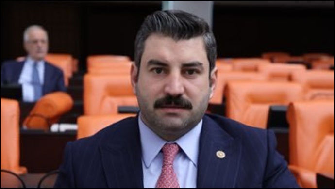 Şanlıurfa’da Deprem Sonrası Eyyüpoğlu’ndan Geçmiş Olsun Mesajı