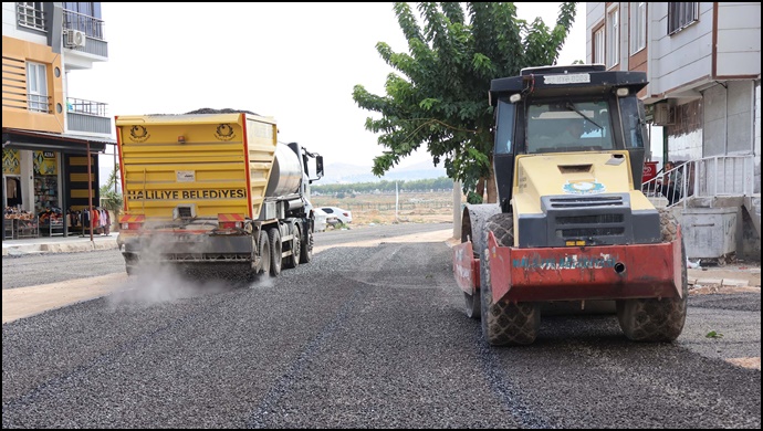 Haliliye’de Yollar Bir Bir Asfaltla Buluşuyor: Konuklu Mahallesi’nde Çalışmalar Sürüyor