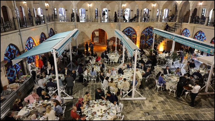 UNESCO Müzik Şehirleri Toplantısı, Tarihi Barutçu Hanı’nda Sıra Gecesiyle Sona Erdi