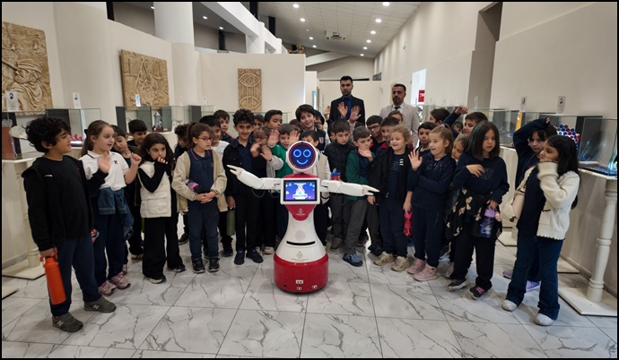 Şanlıurfa’da Öğrenciler Teknolojinin Dünyasını Keşfetti