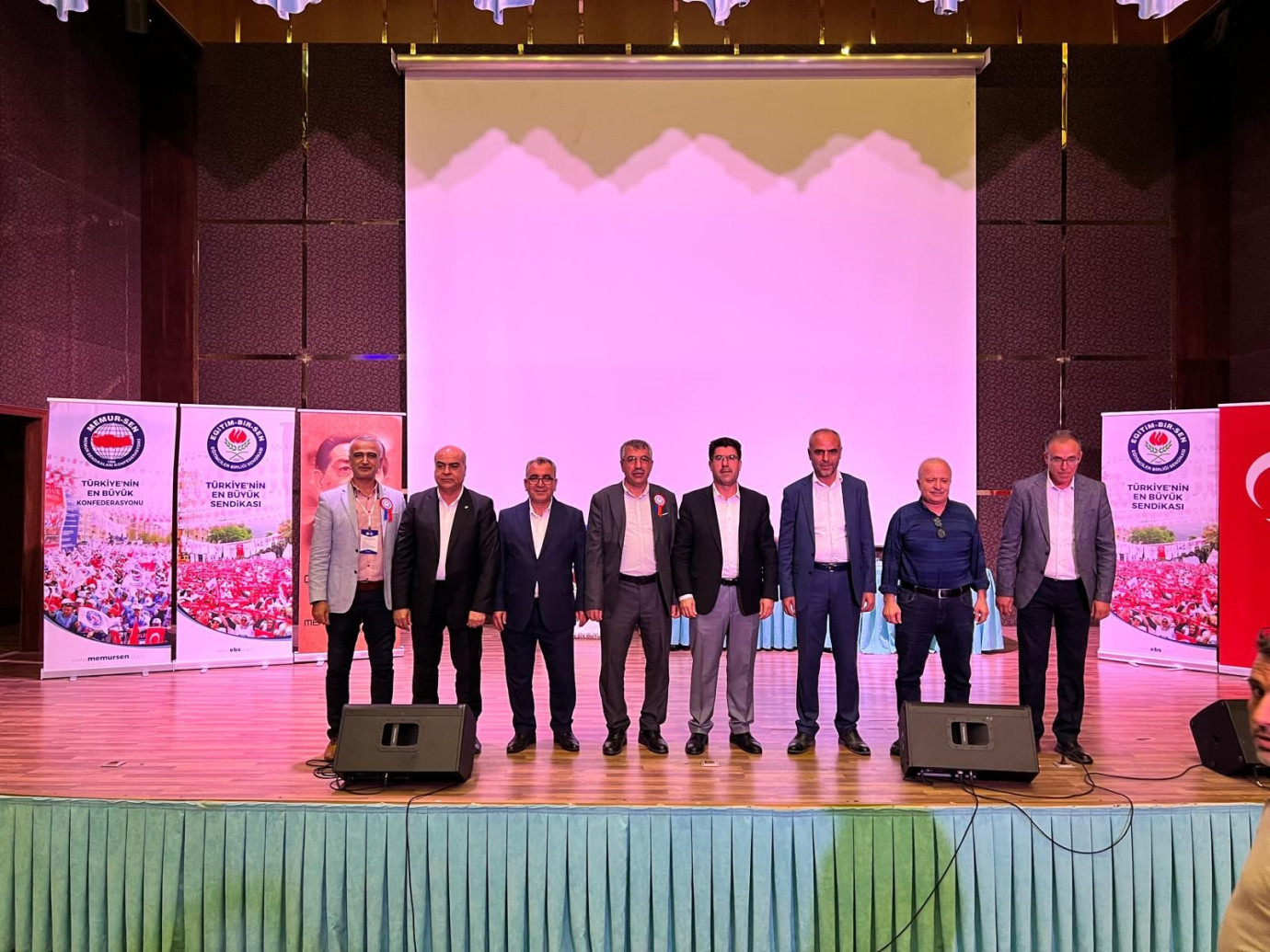Eğitim-Bir-Sen Şanlıurfa’da İbrahim Coşkun’a 145 Delegeden Tam Destek