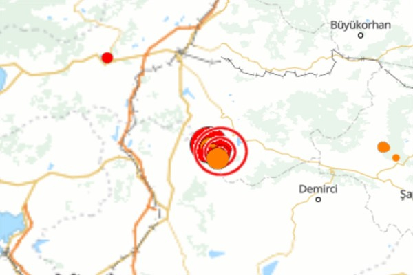 Balıkesir'de peş peşe depremler
