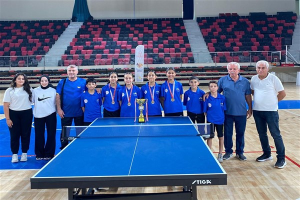Batmanlı sporcular, Masa Tenisi Kızlar Türkiye Şampiyonası’nda şampiyon oldu