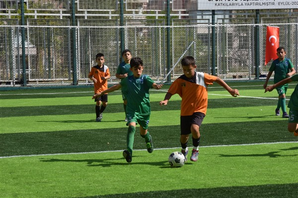 Yıldırım'da ″30 Ağustos U-12 Yaş Futbol Turnuvası″ düzenlendi