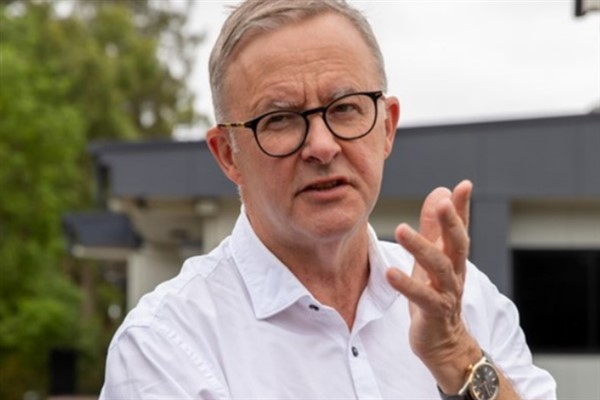 Albanese: Avustralya’da 16 yaş altına sosyal medya yasağı 100 gün içinde başlıyor