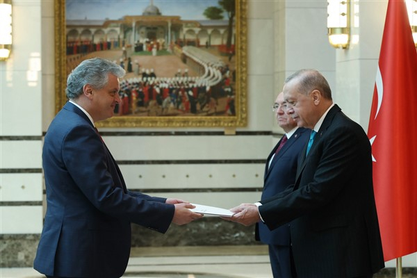 Cumhurbaşkanı Erdoğan, Moldova Büyükelçisi Serebrian’ı kabul etti