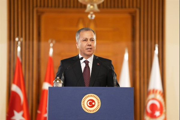 Bakan Yerlikaya: 31 ilde FETÖ operasyonlarında 50 kişi tutuklandı