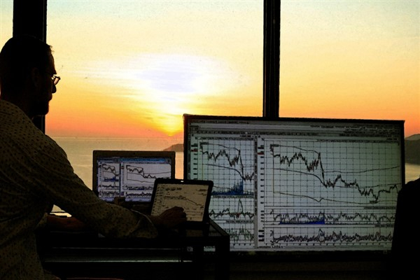 ABD'de SveP 500 ve Dow endeksleri rekor düzeylerde kapandı