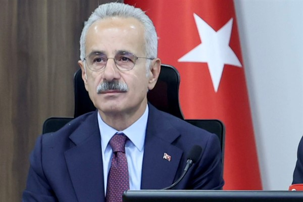 Bakan Uraloğlu, TEKNOFEST Güneydoğu’yu ziyaret etti