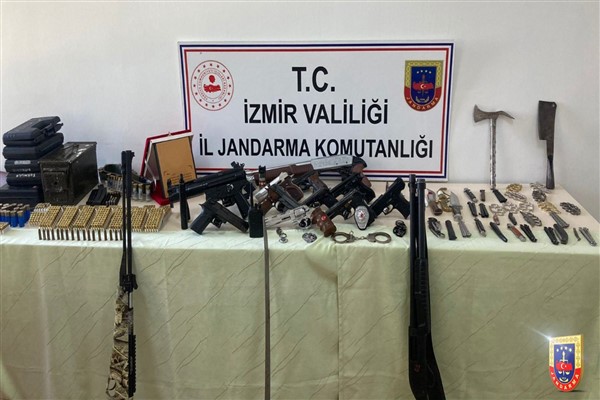 4 ilde silah ve mühimmat kaçakçılığı operasyonu