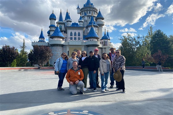 ABD’li turistler, Eskişehir'i görmeye geldi