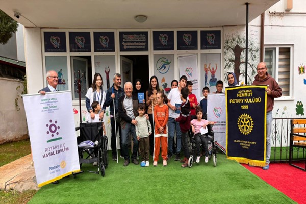 Adıyaman’da “Dünya Beyaz Baston Görme Engelliler Günü” 