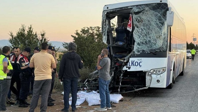 Afyon'da kaza: 1 ölü, 38 yaralı