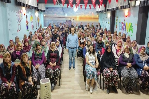 Afyonkarahisar'da aile okuluna yoğun ilgi