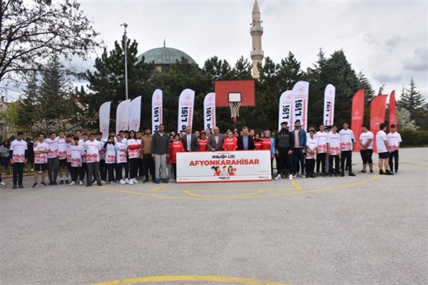 Afyonkarahisar’da “Arkadaşını Bul, Takımını Kur Mahalle Ligi” projesi 