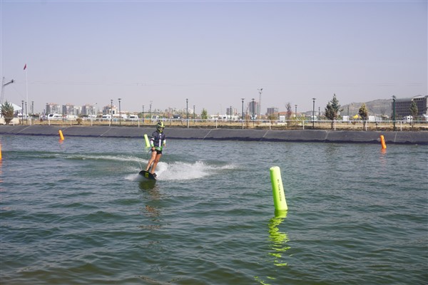 Afyonkarahisar'da Jetsurf 100. Yıl Kupası final yarışları yapıldı