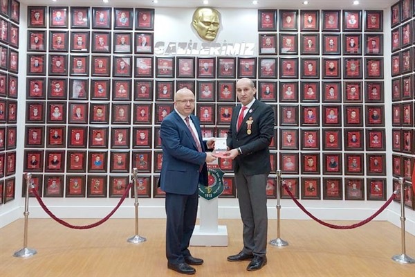 Afyonkarahisarlı şehit ve gaziler adına takvim hazırlandı