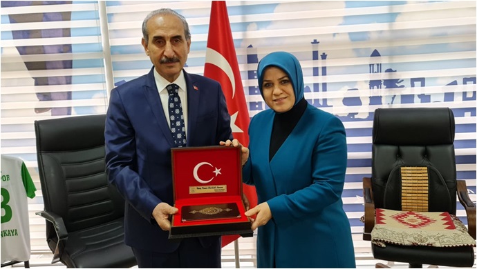 AK Partili Köseoğlu’ndan Başkan Yalçınkaya’ya Hem Takdir Hem Destek-(VİDEO)