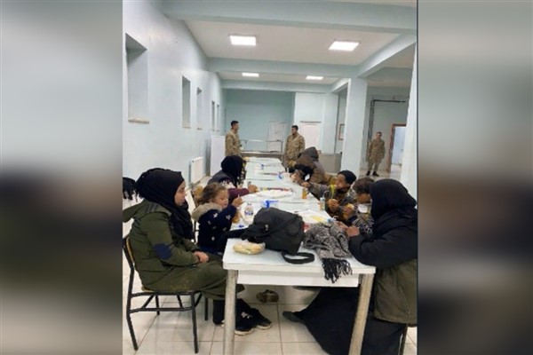 Akçakale'de 101 düzensiz göçmen yakalandı