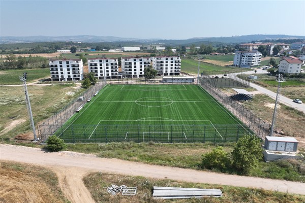 Akçalar’a futbol sahası