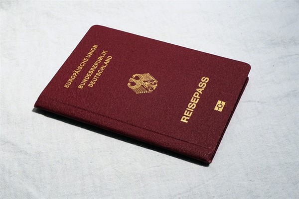 Almanya'dan Lübnan ve Batı Şeria'daki vatandaşlarına bölgeyi terk etme uyarısı