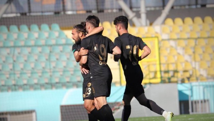 Amedspor liderliğe yükseldi