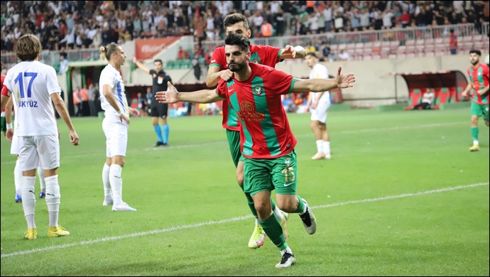 Amedspor sahasında Derince’yi 2-1 yendi