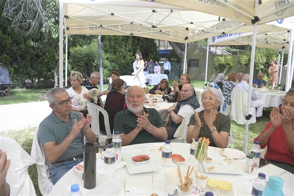 Ankara Büyükşehir Belediyesi’nden Dünya Alzheimer Günü farkındalık etkinliği