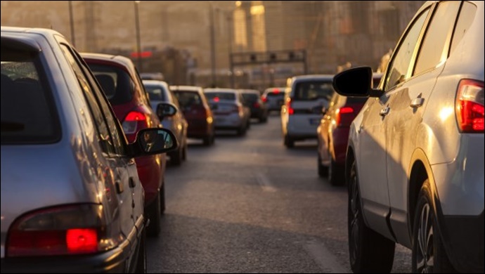 Ankara'da ambulansa yol vermeyen 9 sürücüye ceza kesildi