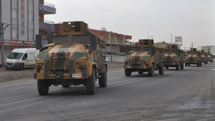 Askeri araç devrildi: 8 asker yaralandı