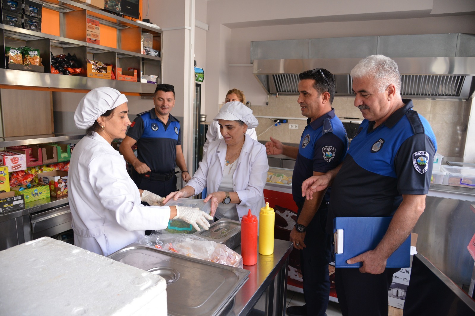 Avcılar'da okul kantinleri denetlendi