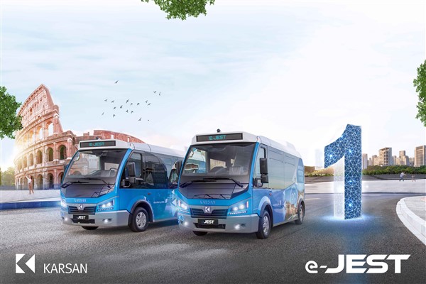 Avrupa’da satılan 4 elektrikli minibüsten biri Karsan e-JEST oldu