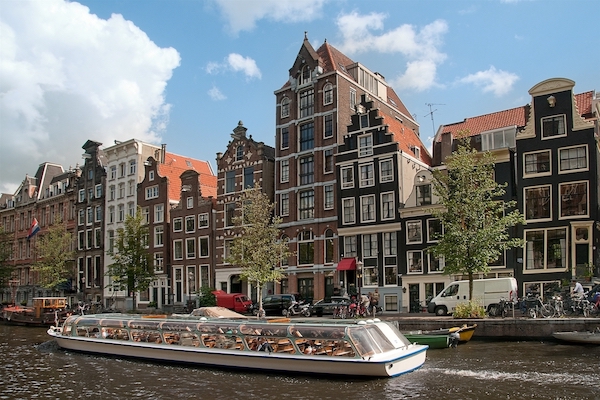 Avrupa’daki operasyonlarını Amsterdam’dan yürütecek