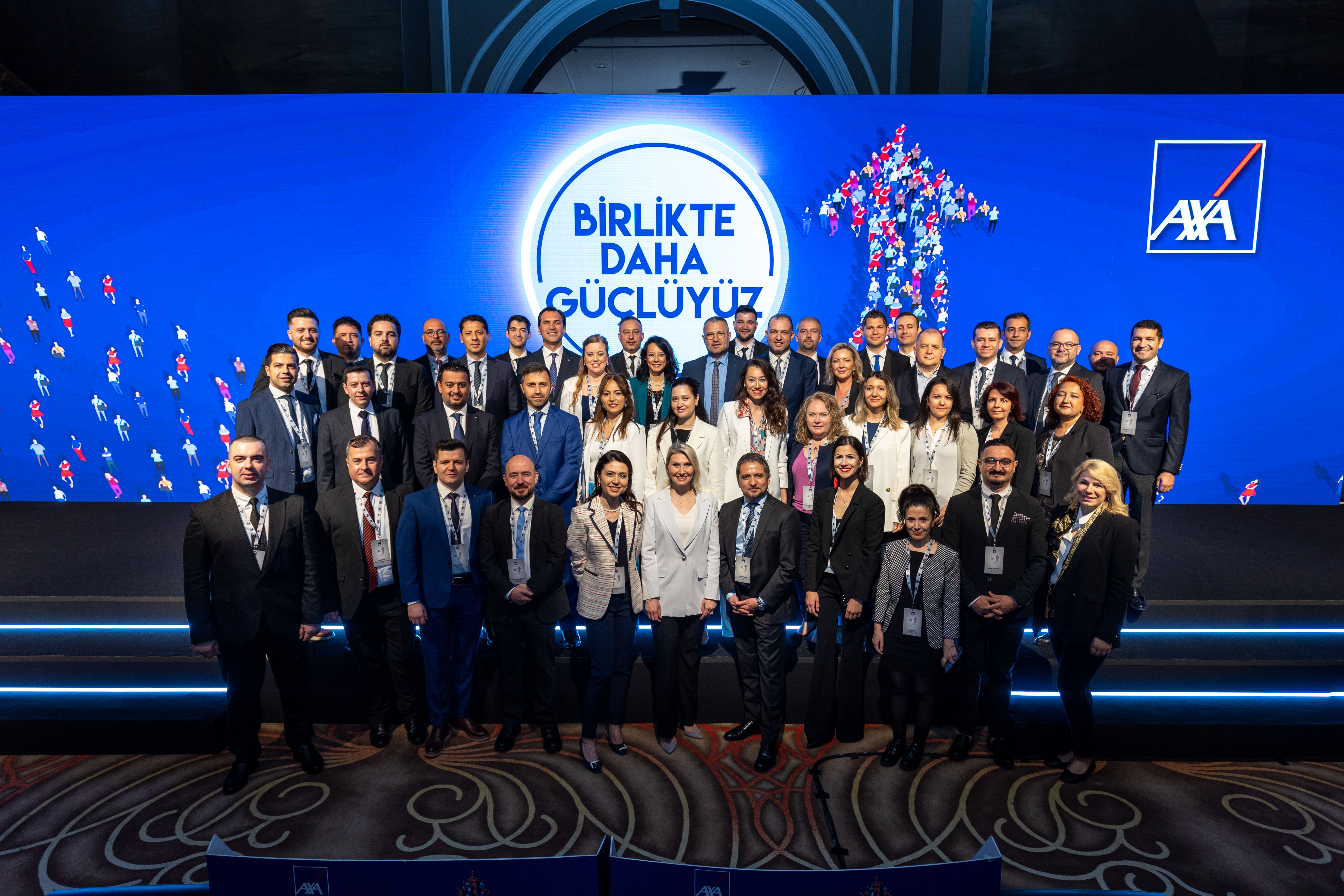 AXA Sigorta acente toplantılarına İzmir ile devam ediyor