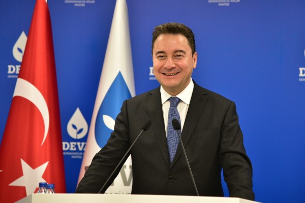 Babacan: ''81 ilin tamamında adaylarımız var''