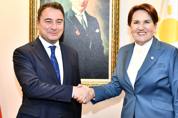 Babacan, Akşener'i ziyaret etti