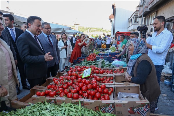 Babacan, esnaflarla buluştu