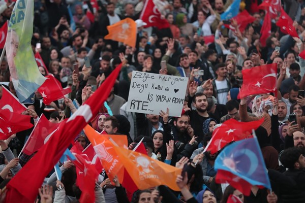 Bağcılar’da coşkulu kutlama
