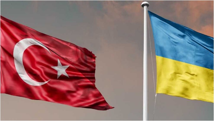 Bakan Akar, Ukrayna Savunma Bakanı Reznikov ile görüştü