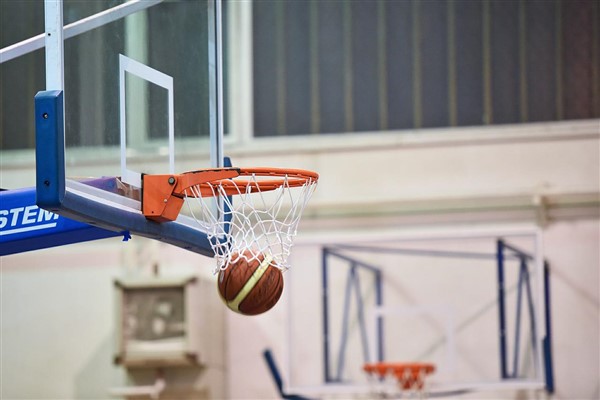 Bakan Bak'tan FIBA U17 Basketbol Dünya Kupası'nda yarışan milli takıma destek