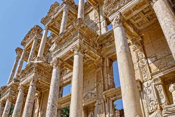 Bakan Ersoy: ''Ege'yi turizmde çok daha iyi seviyelere ulaştıracağız''