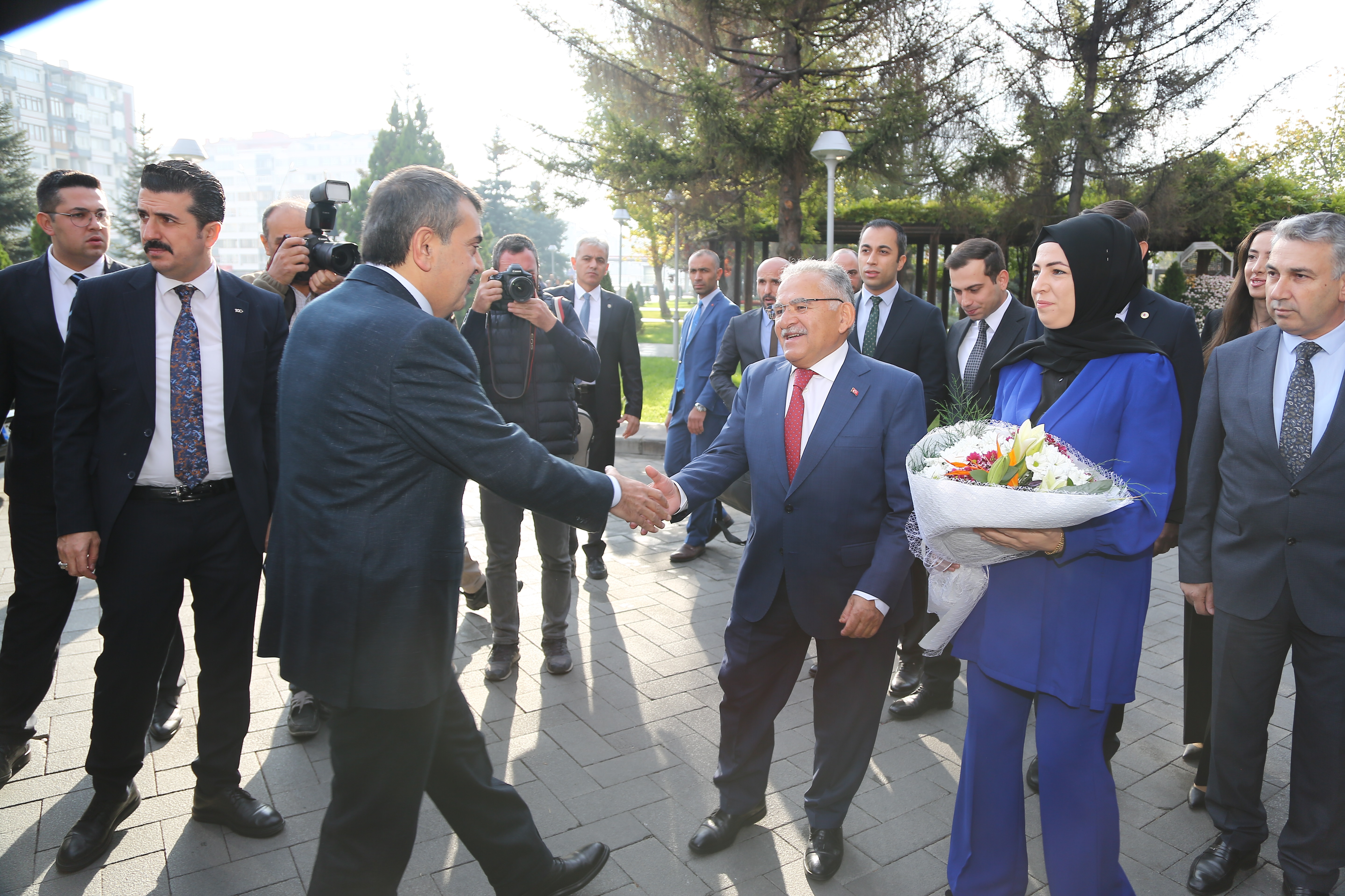 Bakan Tekin'den Başkan Büyükkılıç'a Ziyaret