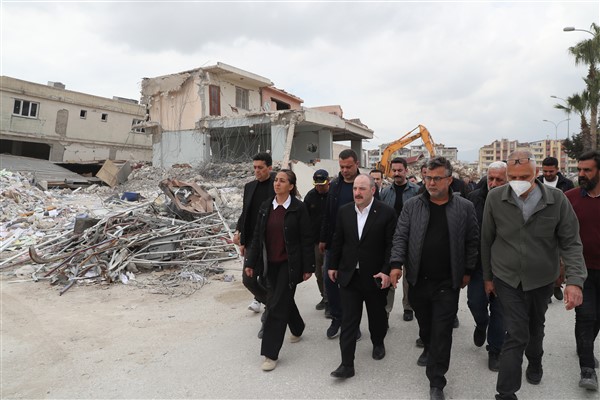Bakan Varank: 
