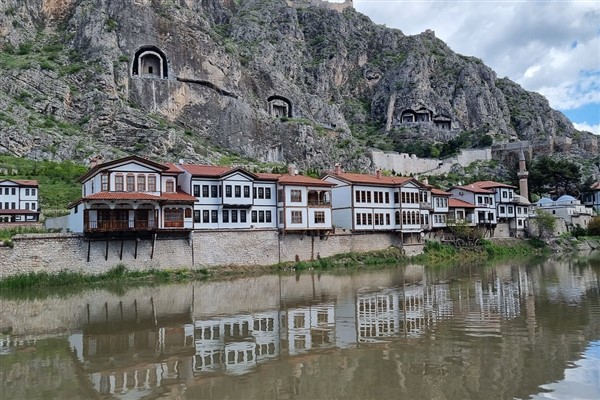 Bakan Yumaklı'nın Amasya ziyareti