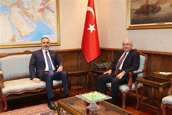 Bakanlar Fidan ve Yumaklı, Bakan Güler'e taziye ziyareti gerçekleştirdi