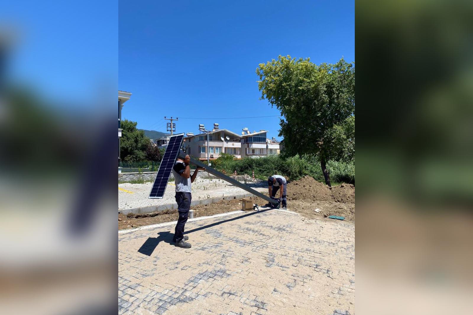 Balıkesir Büyükşehir Belediyesi, güneş enerjili aydınlatmaya geçiyor
