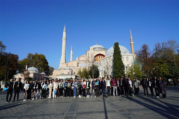 Başkan Altay: “Gençlerimiz iki başkent arasında gönül köprüsü kurdu”