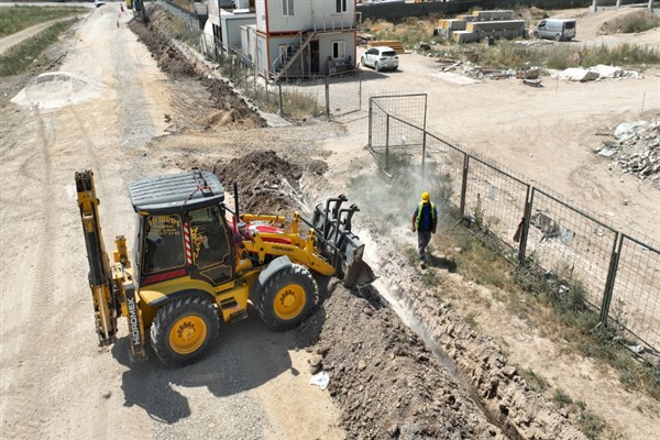 Başkan Altay: “Yılın ilk 8 ayında 162 km şebeke, 139 adet altyapı hizmeti yaptık